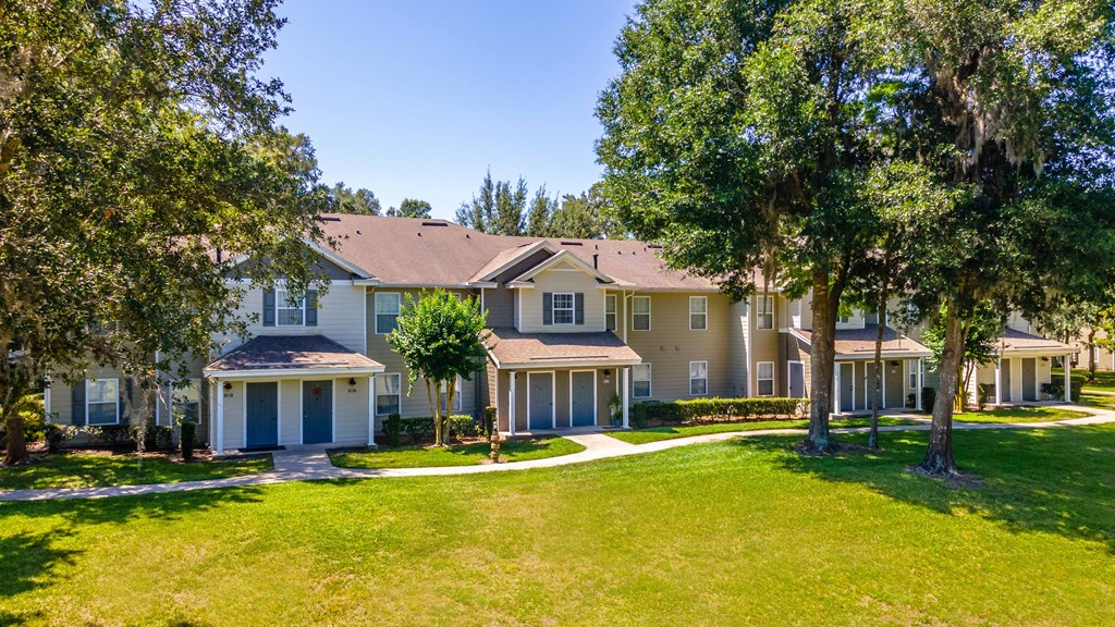 Spring Lake Cove Apartments, 1508 Spring Lake Cove Lane, Fruitland Park